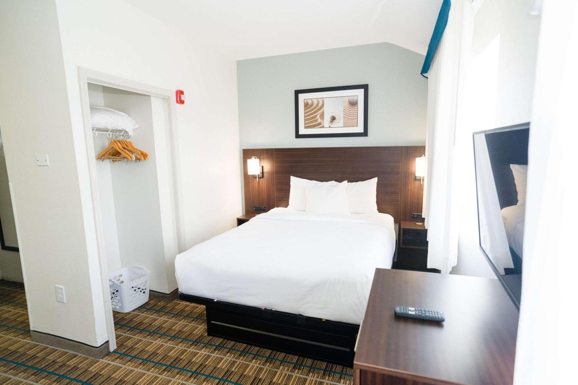 Mainstay Suites Knoxville Airport Alcoa Bagian luar foto